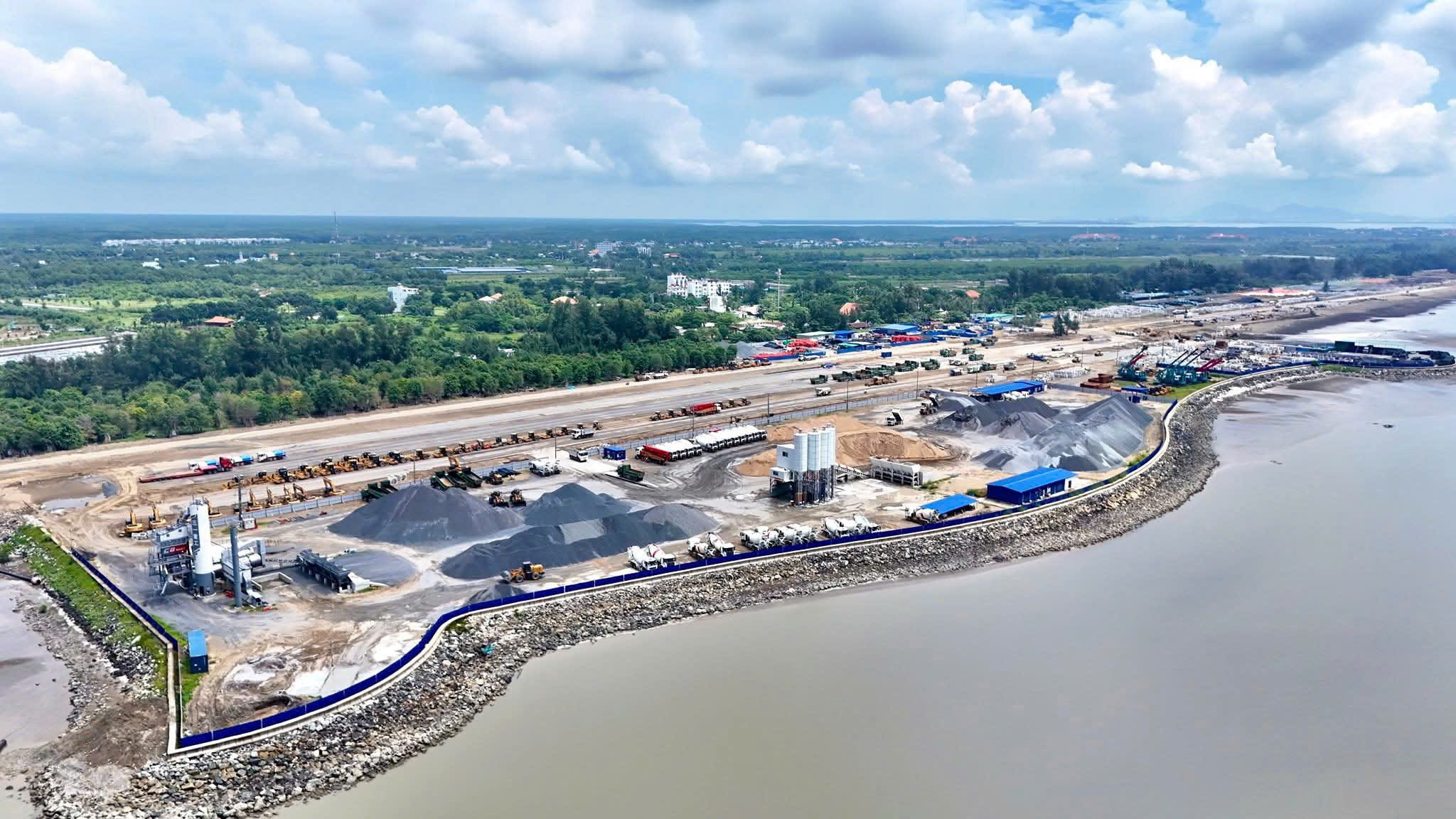 Tiến Độ Xây Dựng Vinhomes Cần Giờ Cập Nhật Mới Nhất 3 Tiến Độ Xây Dựng Vinhomes Cần Giờ Tháng 10/2025